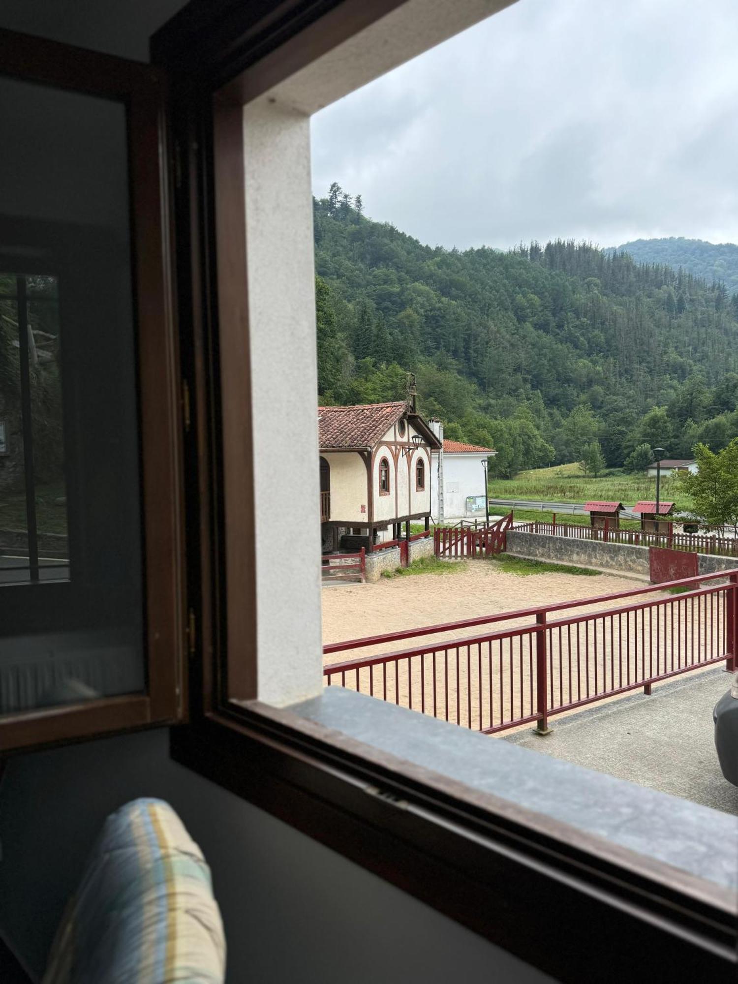 Albergue De Lastur Deba Luaran gambar